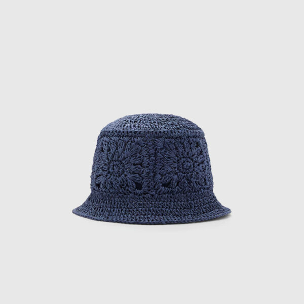 Crochet bucket hat