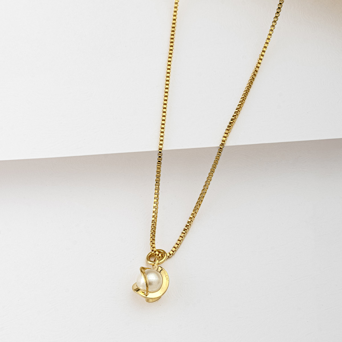 CR2243-OU-1 Colar De Pérolas Amor-Perfeito Banhado A Ouro - Imagem 1