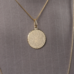 Colar Pingente Medalha Em Aço Inox 45cm Design Religioso E Durável