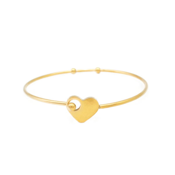Bracelete Rígido Com Coração Vazado Em Aço Inox PVD Dourado